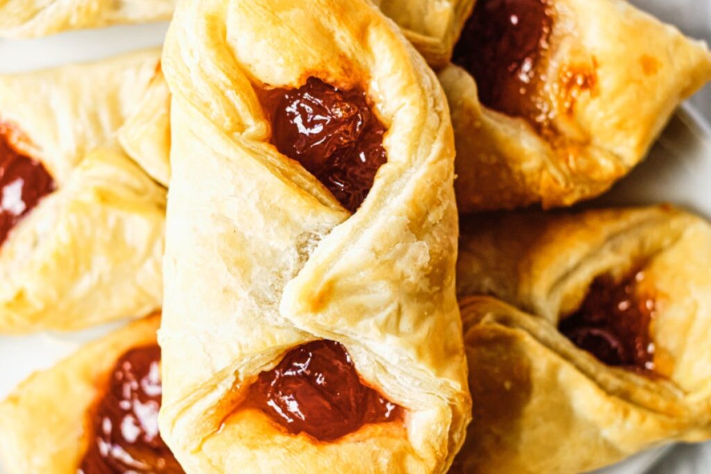 Air Fryer Puff Pastry Breakfast Bites