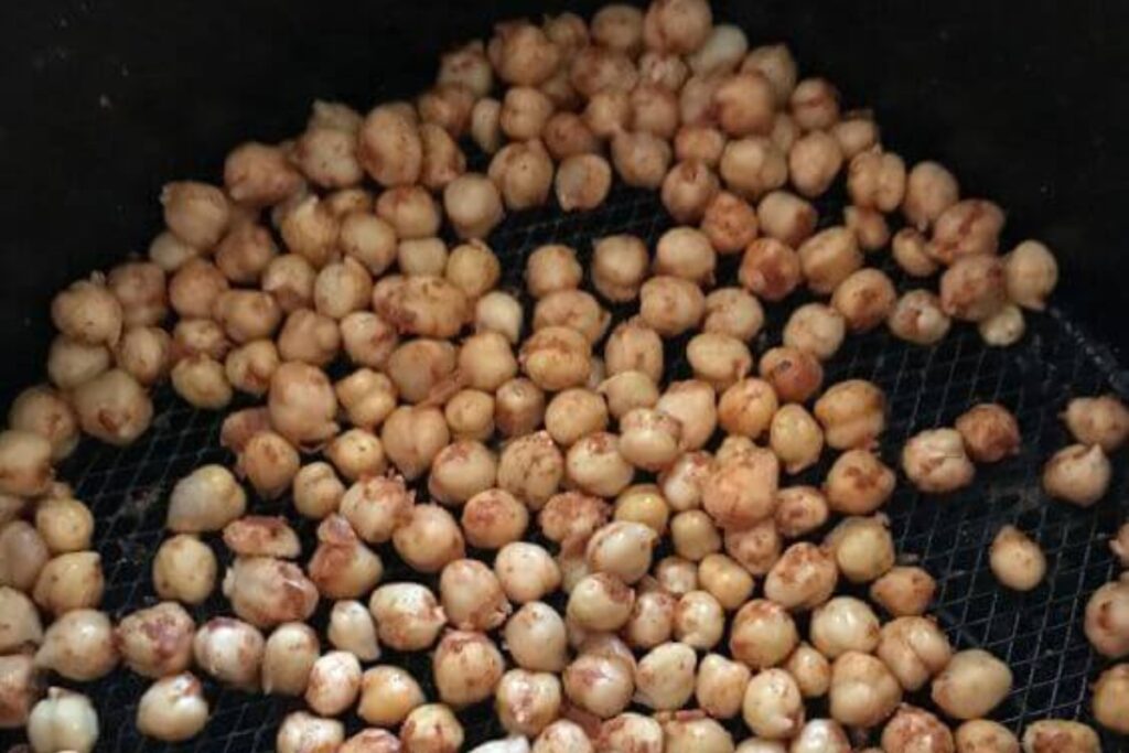 Air Fryer Roasted Chickpeas (No Oil)