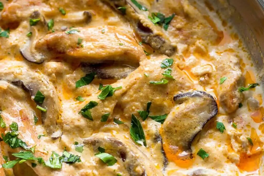 Creamy Chicken Mushroom Stroganoff 