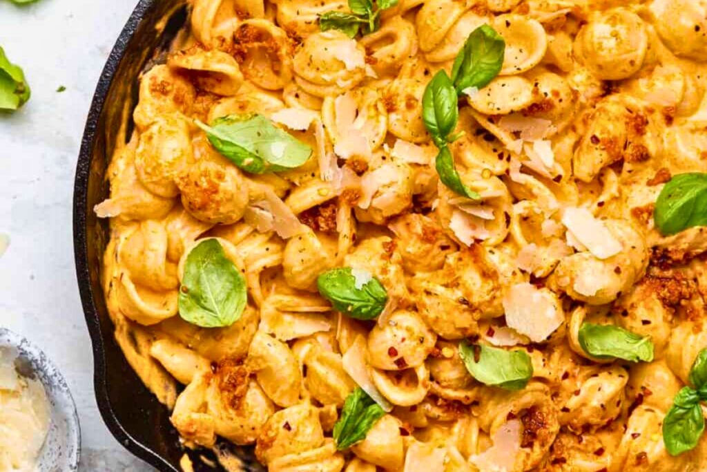 Creamy Sun-Dried Tomato Pesto Pasta