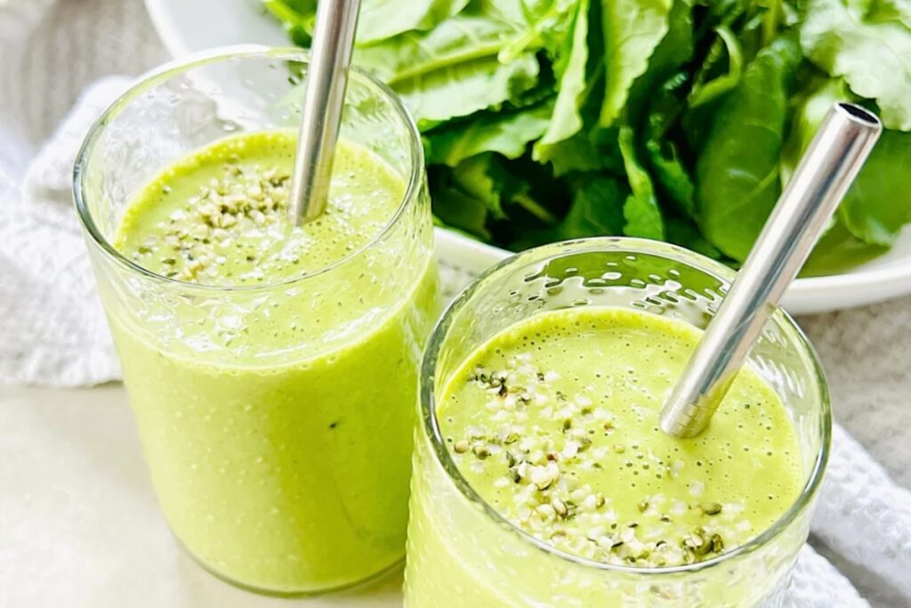 Easy Kale Banana Peanut Butter Smoothie