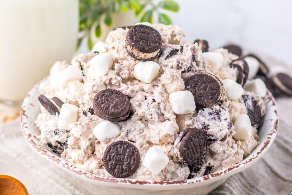 A bowl of Easy Oreo Fluff Dessert
