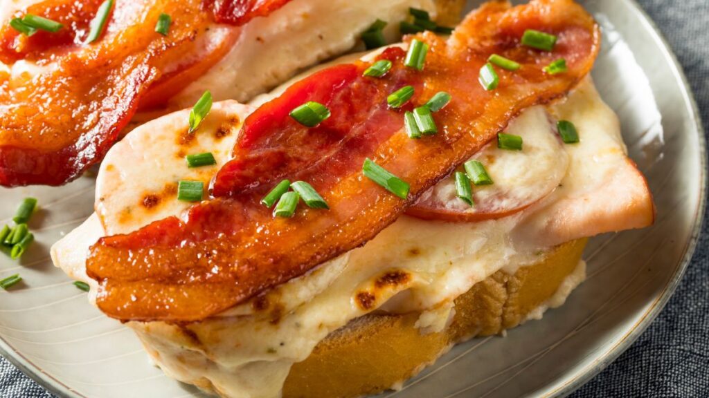 Hot Brown sandwich