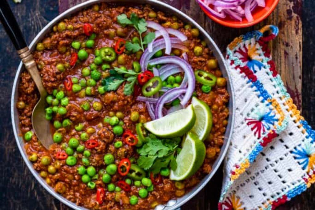 A pan of Keema Curry (Keema Matar)