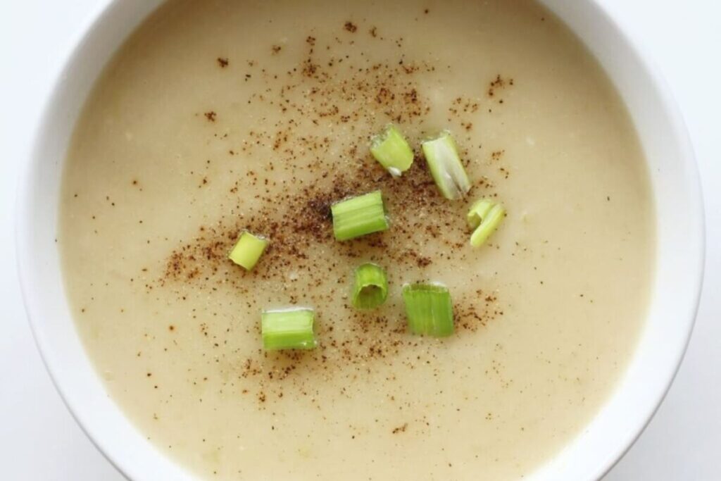 Old-Fashioned Vegan Potato Soup