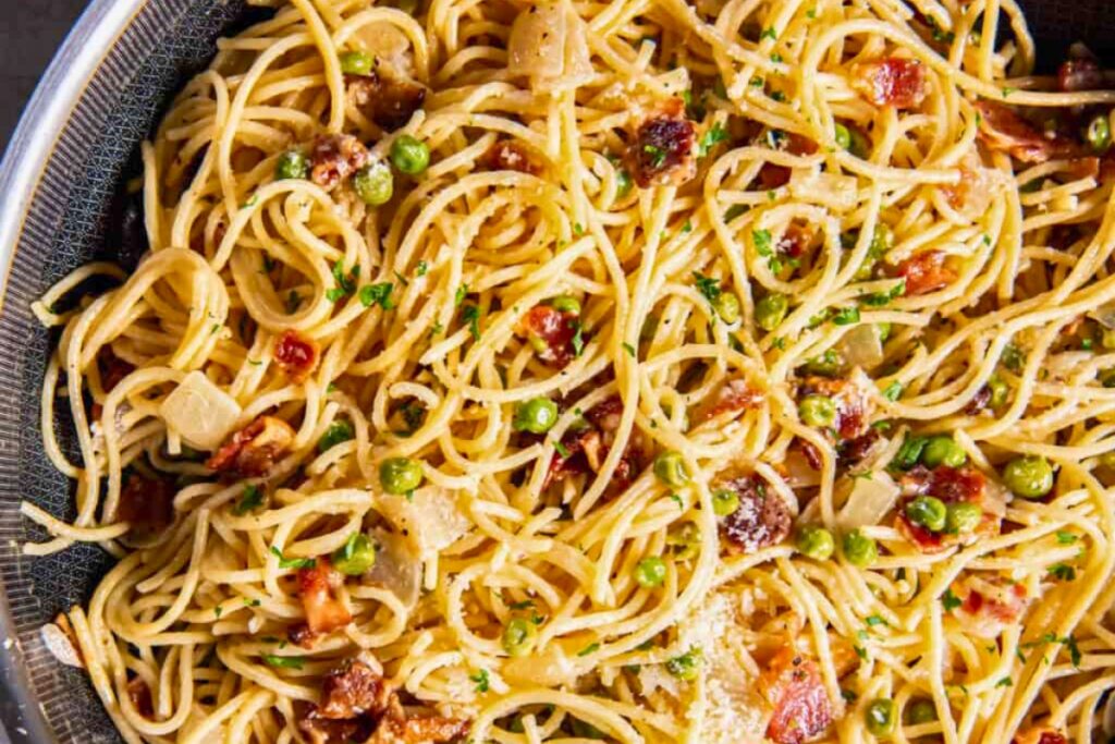 scrumptious Pasta with Peas and Bacon