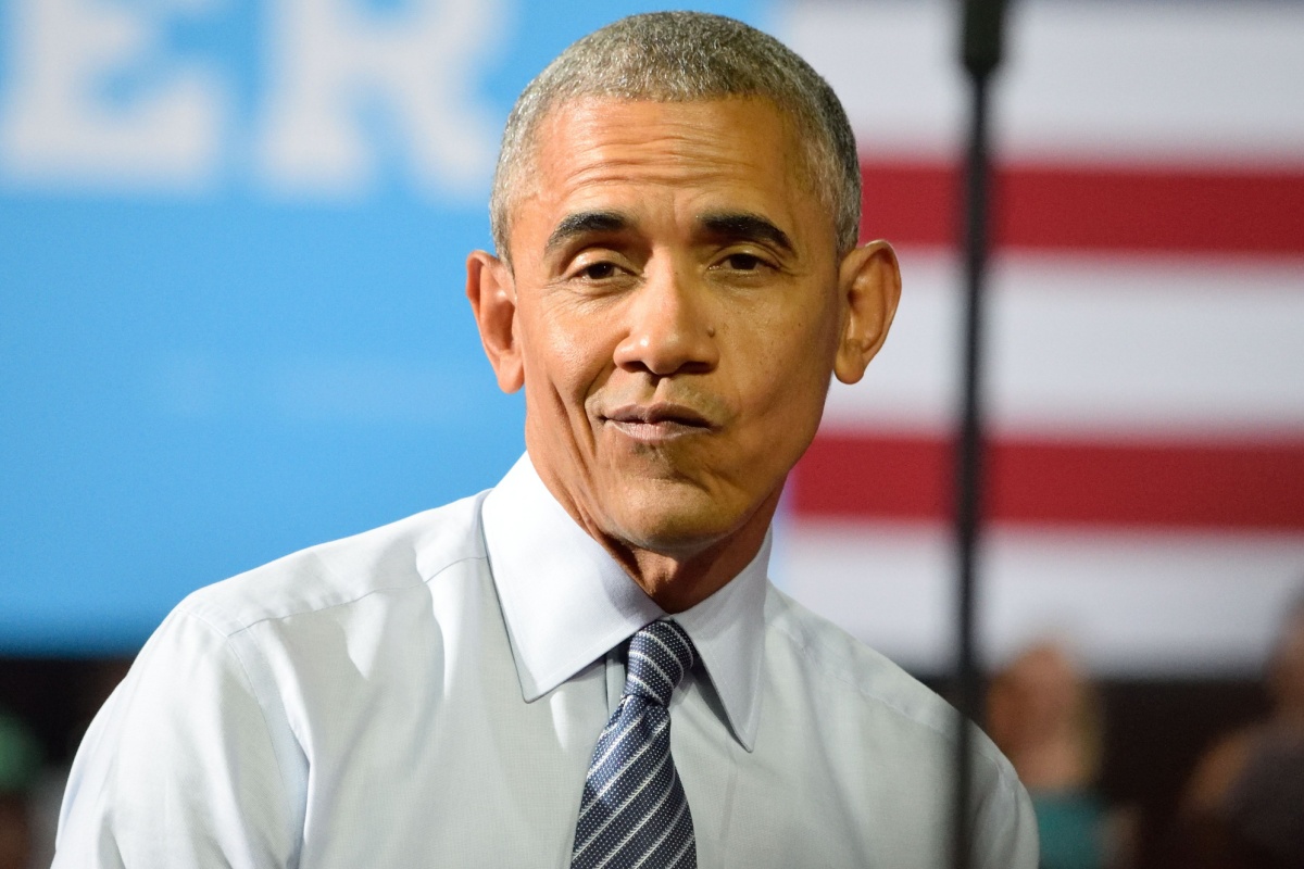 President Obama smirking American flag