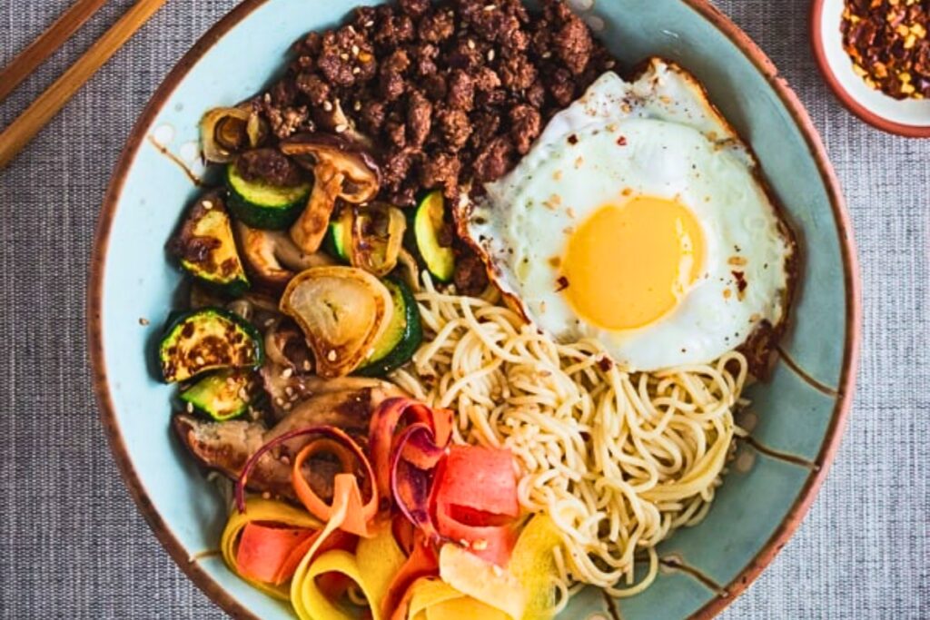 A bowl of Simple Beef Ramen
