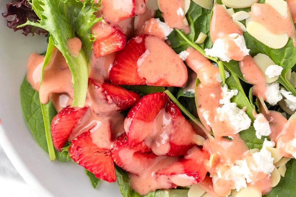 Strawberry Spinach Salad With Almonds