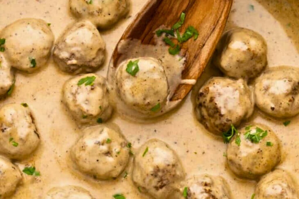 Swedish Meatballs (Homemade Ikea Meatballs)