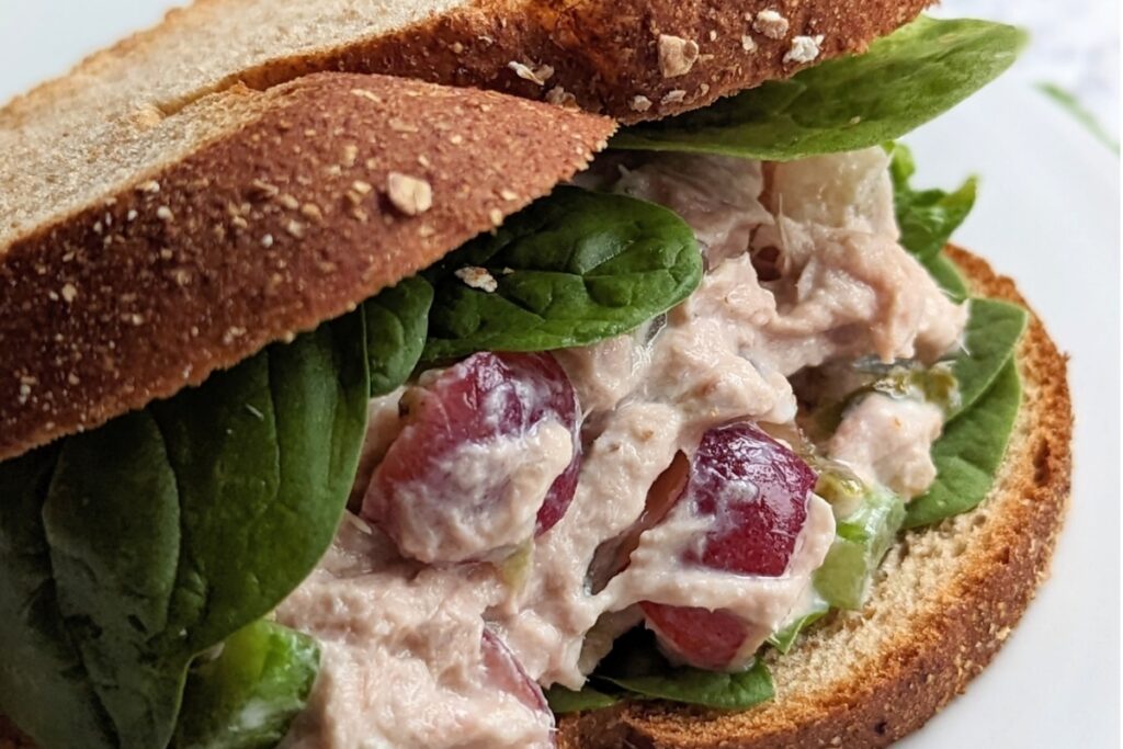 Delectable
Tuna Salad with Grapes Recipe (High in Protein)
