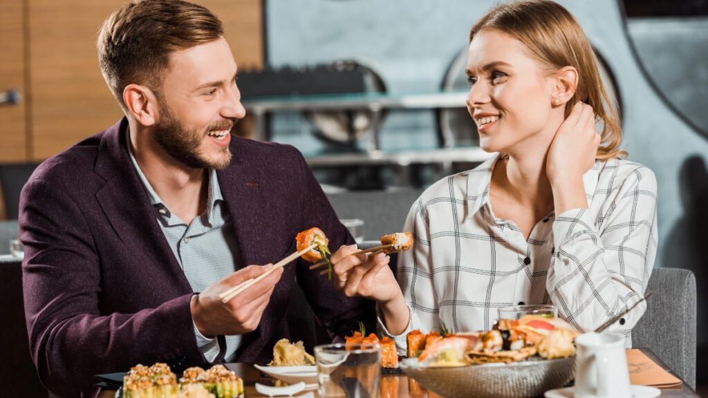 couple eating sushi