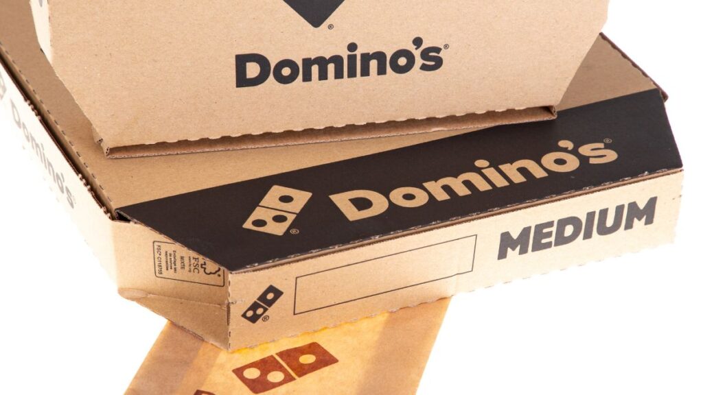 dominos boxes