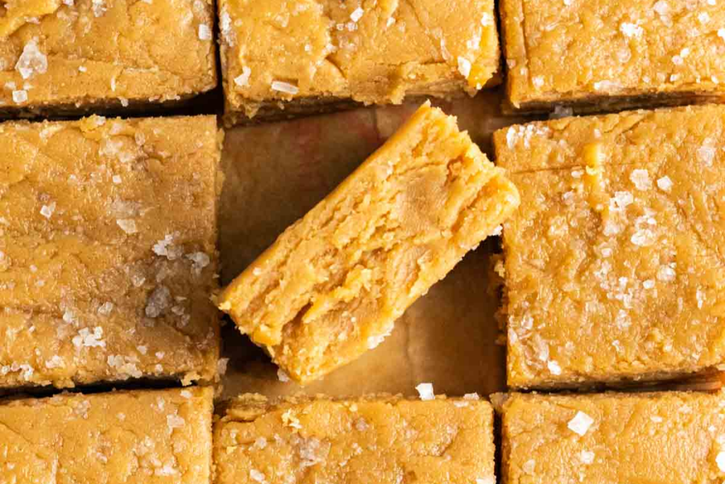 2-Ingredient Peanut Butter Fudge With Condensed Milk 