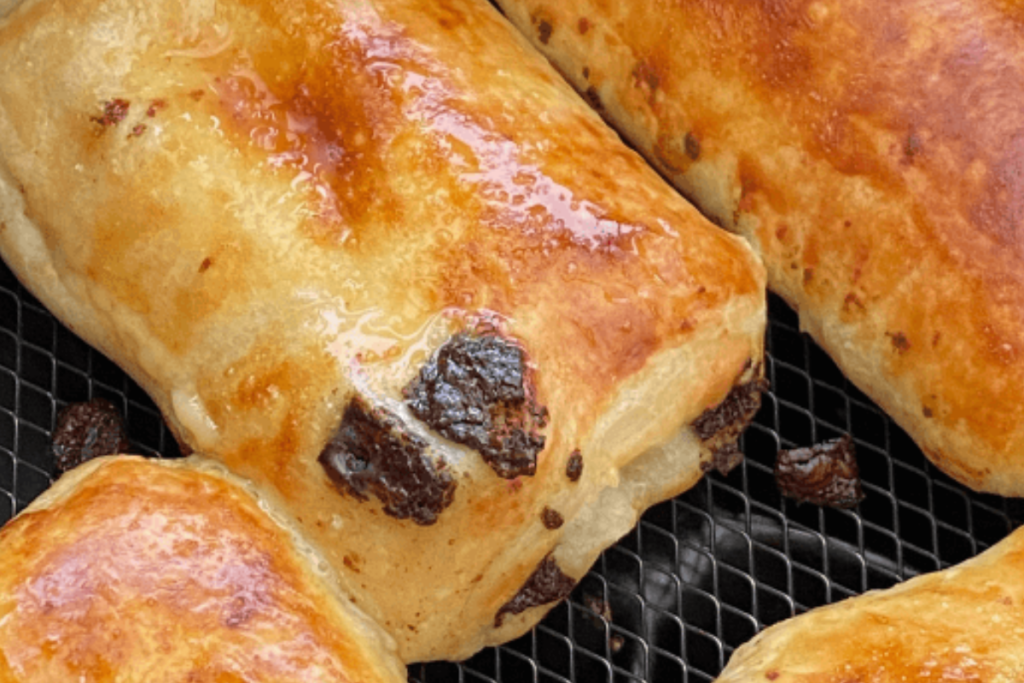 Air Fryer Frozen Pain Au Chocolat 