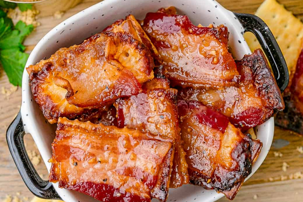 Candied Bacon Crackers 