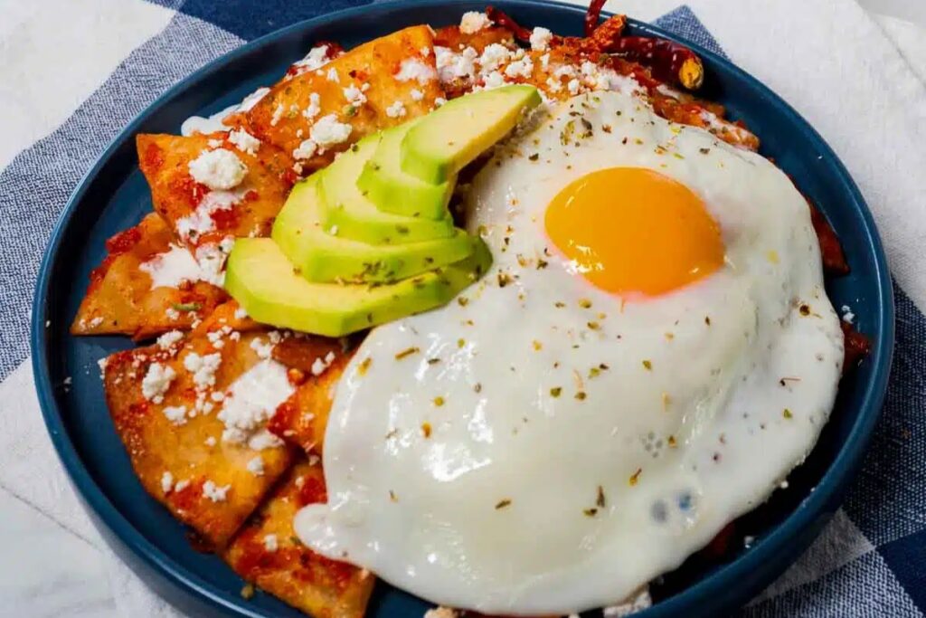 Chilaquiles Rojos 