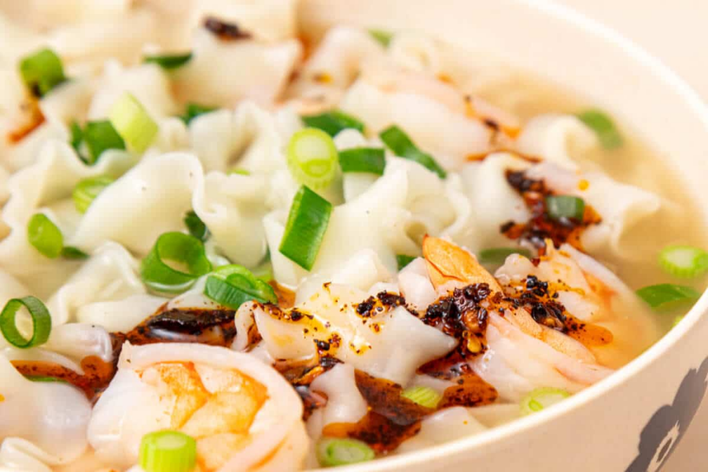 Chinese Shrimp Noodle Soup (One-Pot Recipe) 