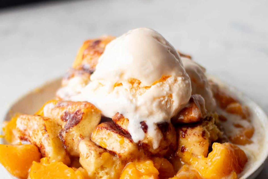 Cinnamon Rolls Peach Cobbler Recipe 