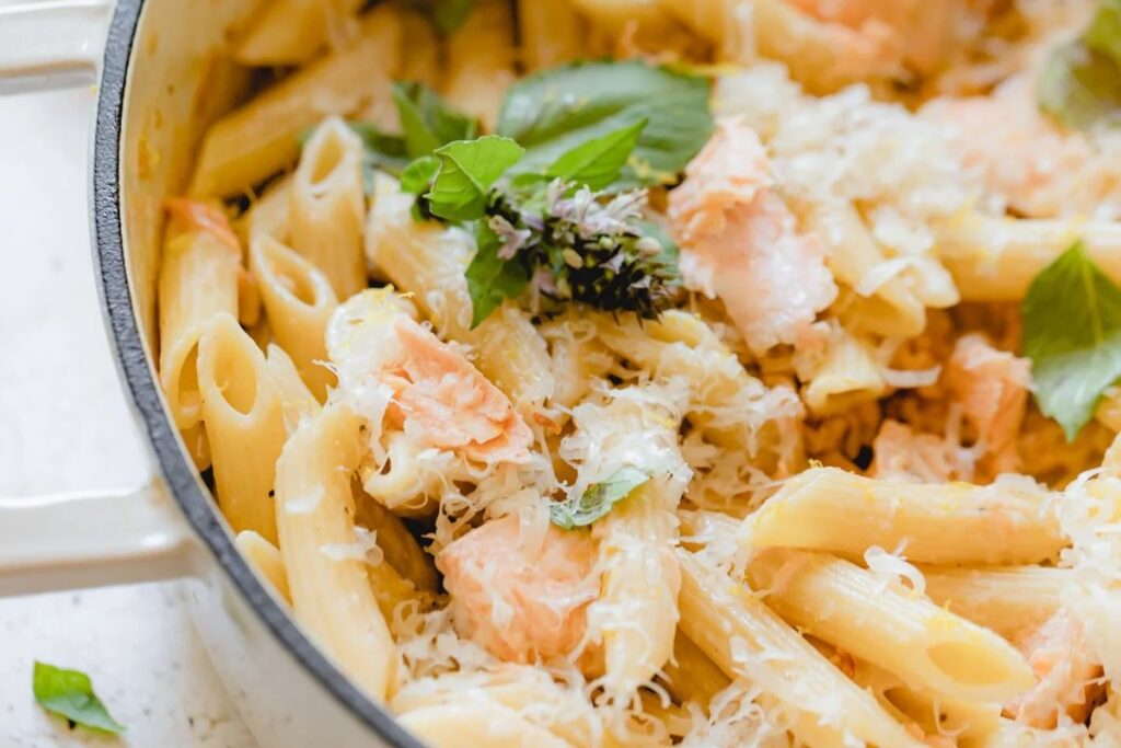 Creamy Penne Salmon Pasta Recipe (Pasta al Salmone!)
