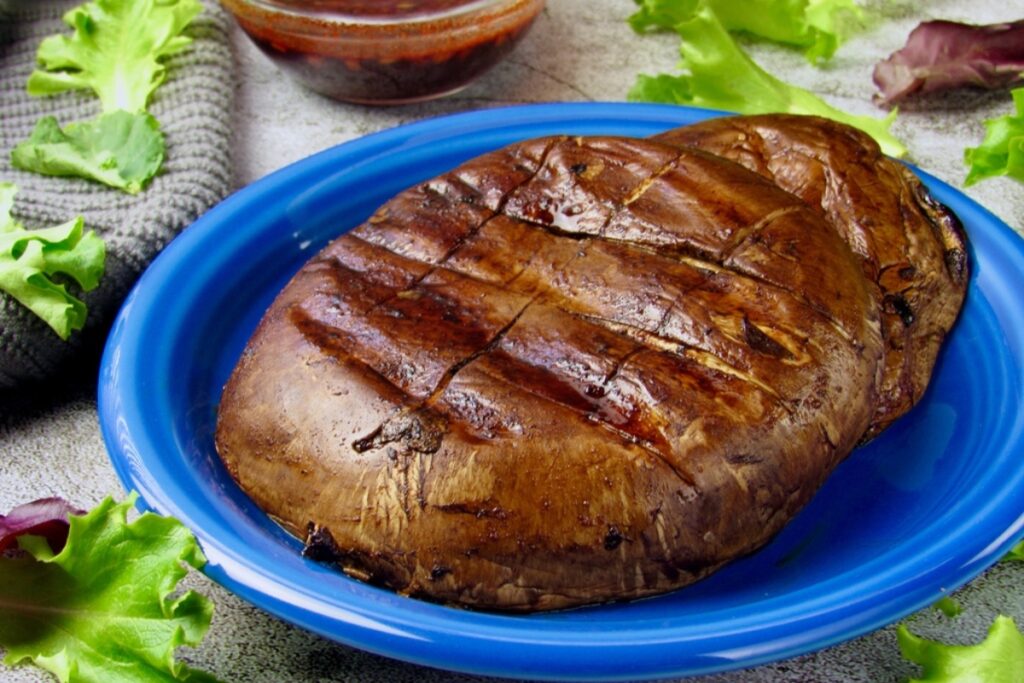 Grilled Portobello Mushrooms (Portobello "Steaks")