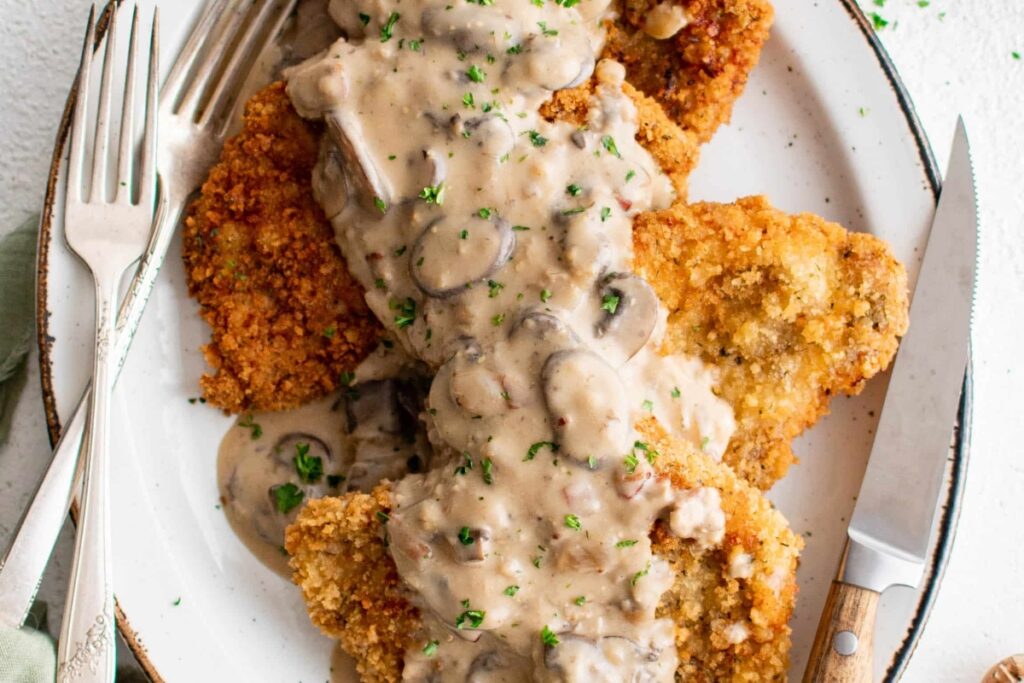 Jägerschnitzel (Pork Schnitzel & Mushroom Gravy)