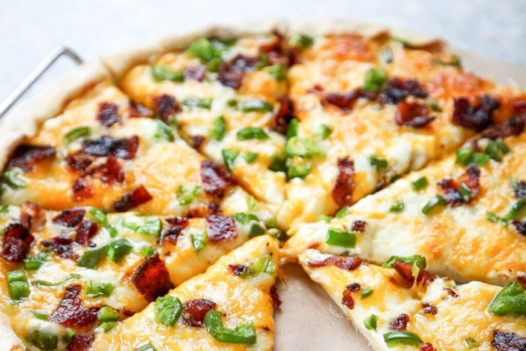 Jalapeno Popper Pizza With Bacon