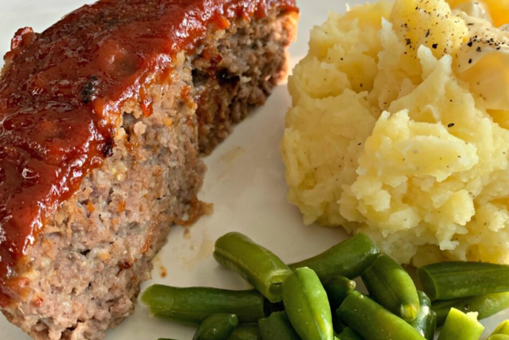 MOM’S CLASSIC MEATLOAF 