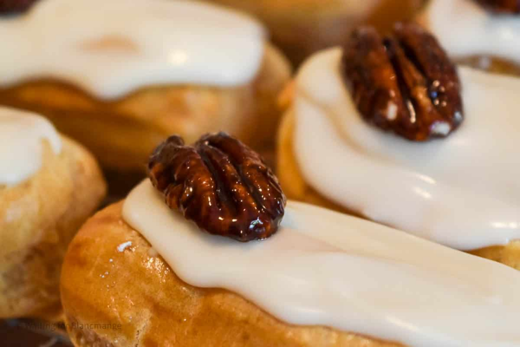 Maple Pecan Praline Eclairs 