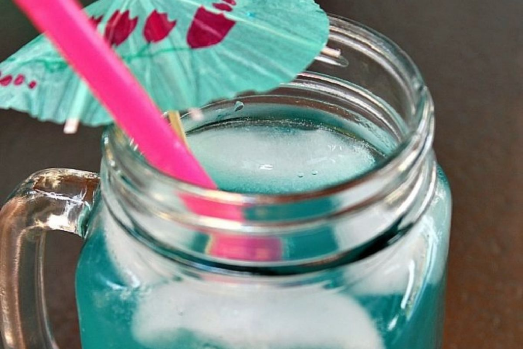 Mermaid Water Cocktail The Perfect Summer Cocktail 