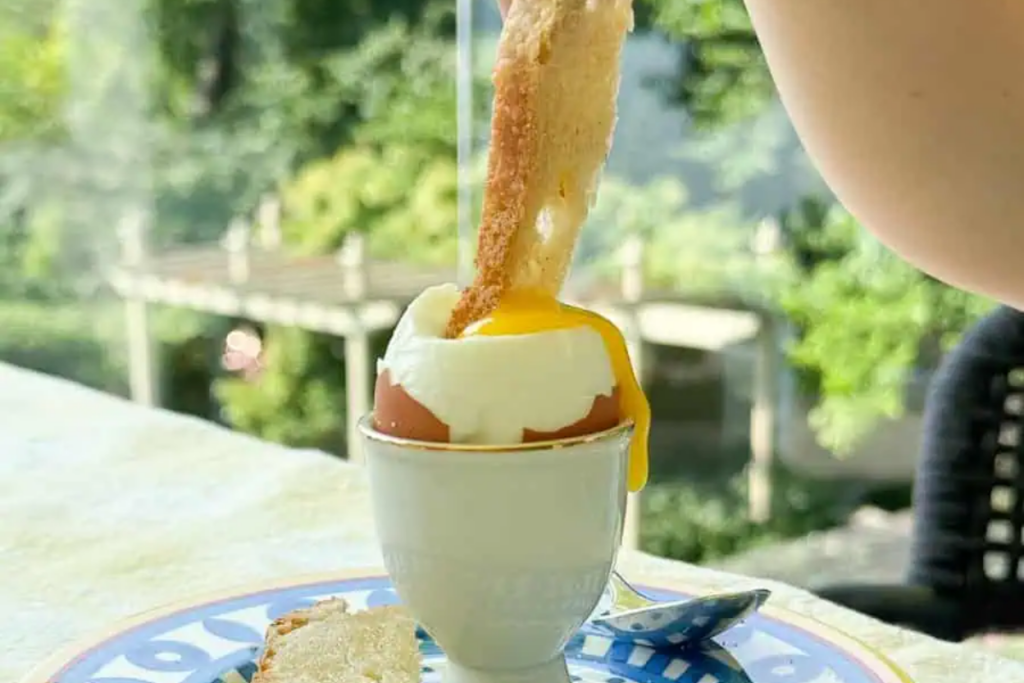 Morning Soft-Boiled Eggs (Oeuf à la Coque) 