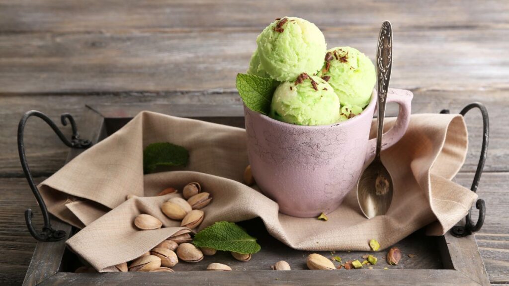 Pistachio ice cream