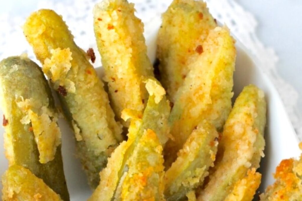 Restaurant-Style Easy Fried Pickles