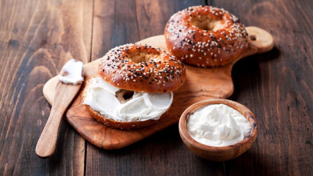 bagel and cream cheese