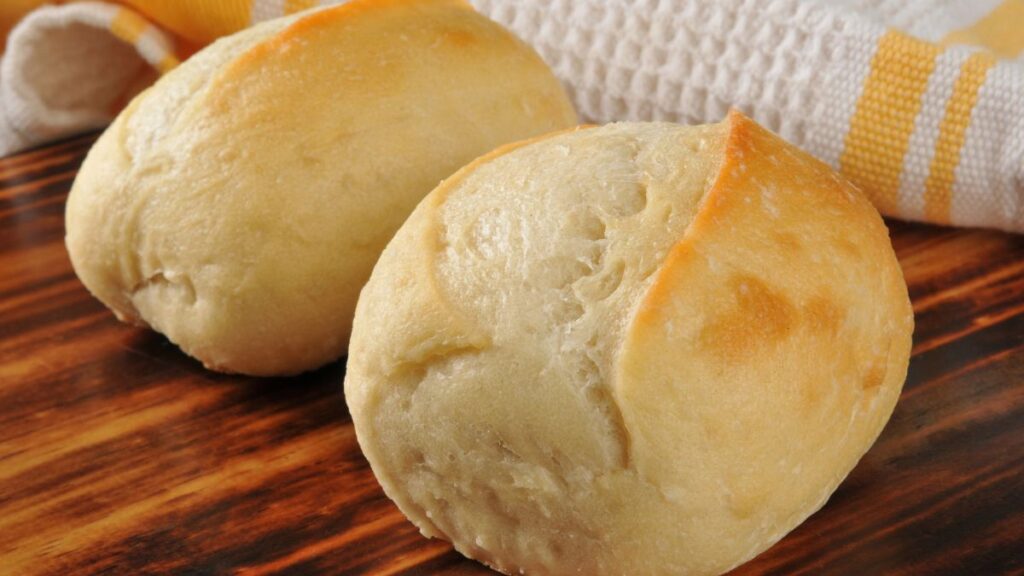 dinner rolls