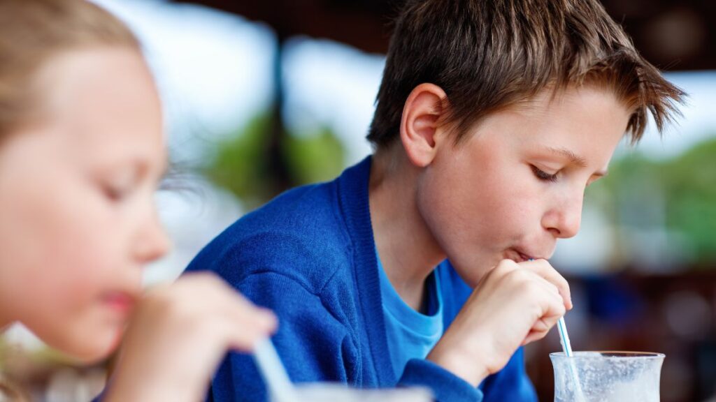 kids drinking milkshakes