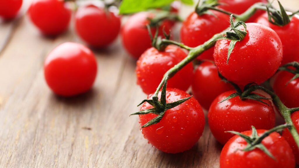 vine cherry tomatoes