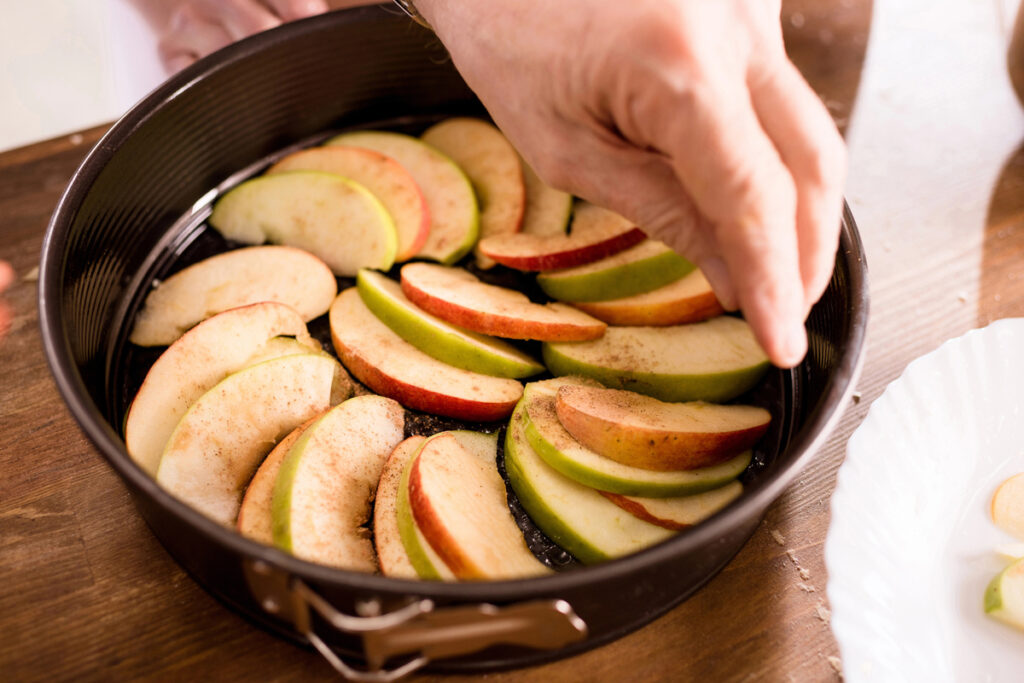 Apple Slices with Cinnamon