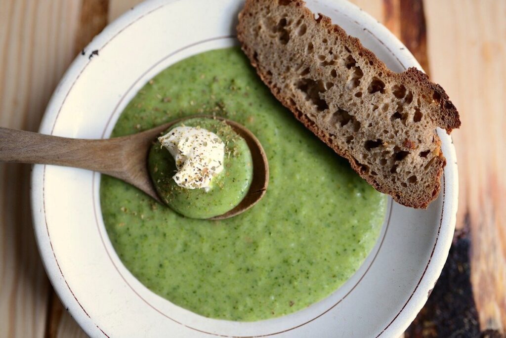 Broccoli Soup in a Plate