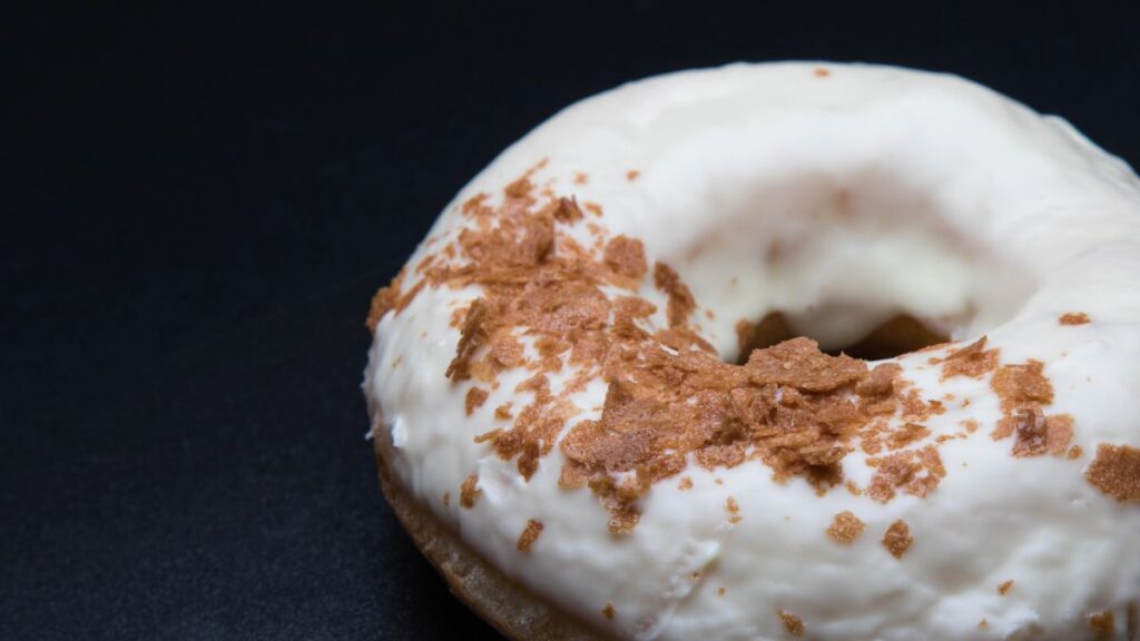 Chai spice donut