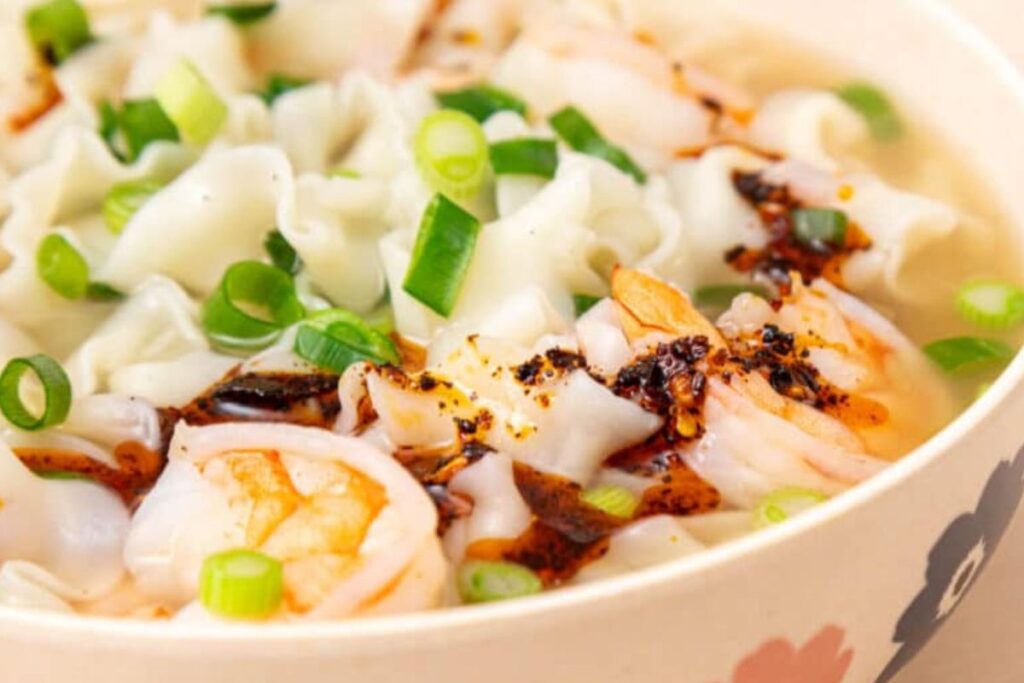 Chinese Shrimp Noodle Soup (One-Pot Recipe) 