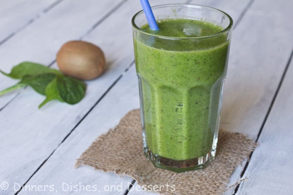 Kiwi and Spinach Smoothie