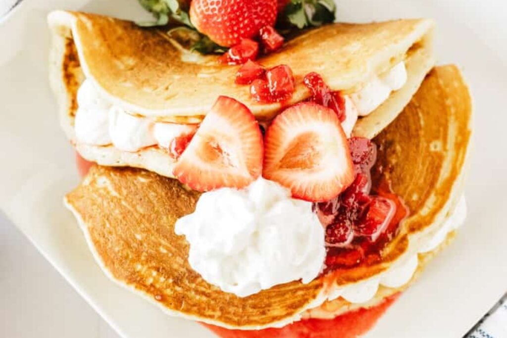 Strawberry Cheesecake Pancakes 