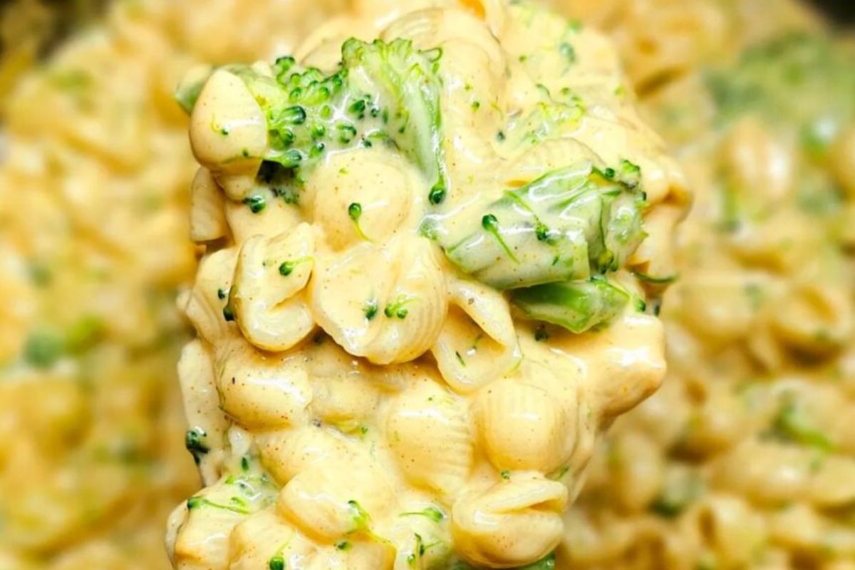 broccoli and cheese mac n cheese