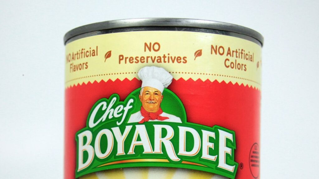 can of Chef Boyardee