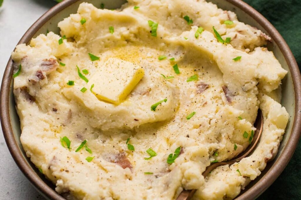 Cheddar Greek Yogurt Mashed Potatoes