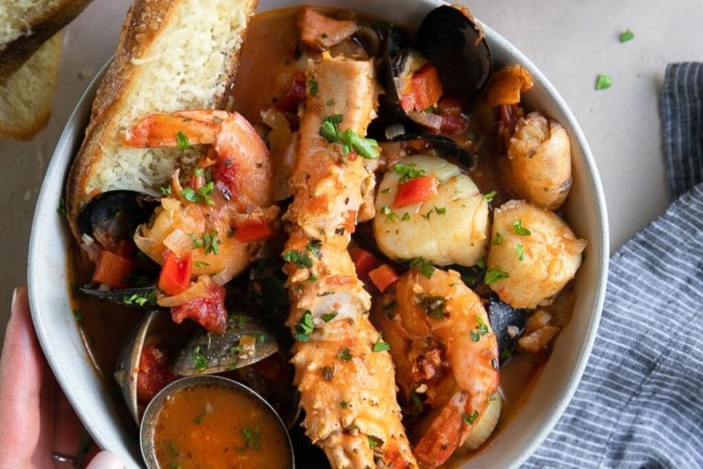 Cioppino Recipe (Seafood Stew)