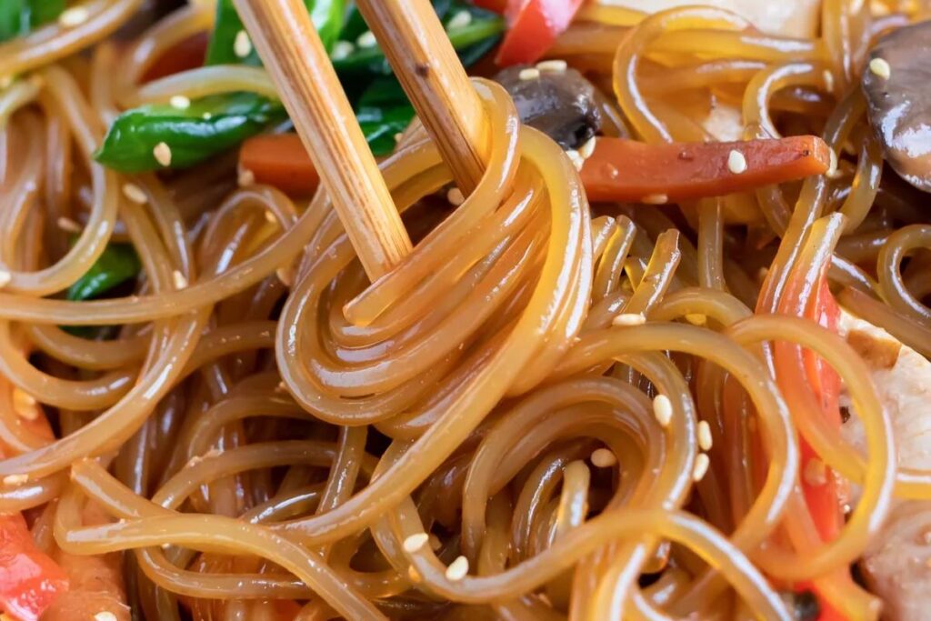 Japchae (Korean Glass Noodles Recipe)