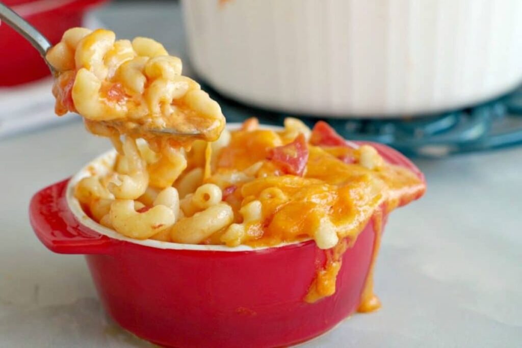 Macaroni And Cheese With Tomatoes