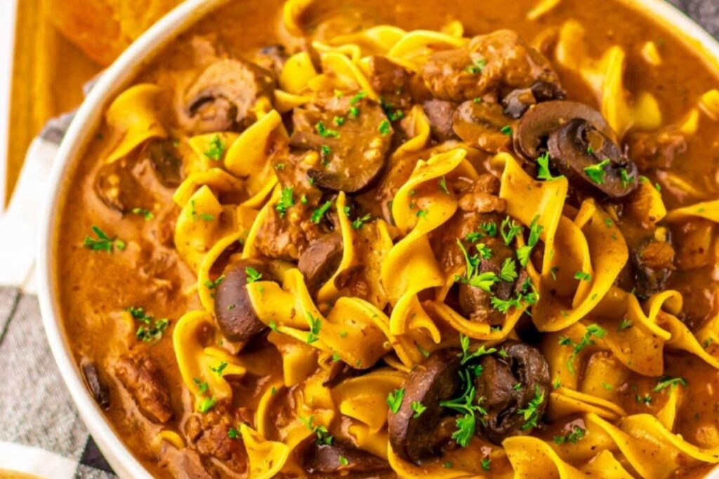 Slow Cooker Beef Stroganoff